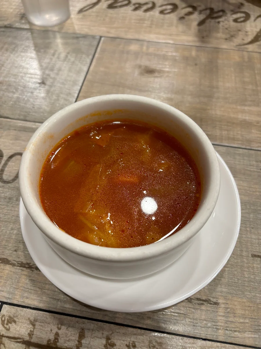 beef macaroni in tomato soup 鲜茄浓汤牛肉通粉